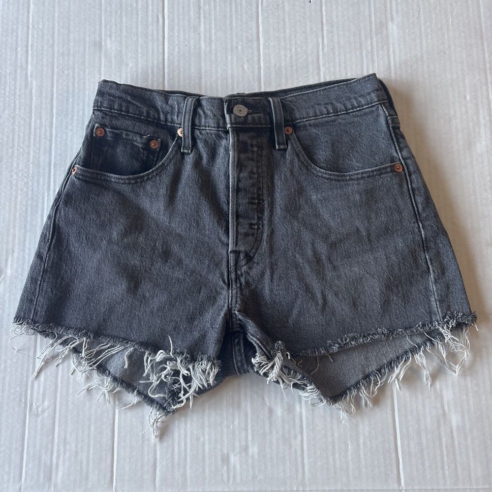 Levis Black Denim Jean 501 Shorts Button Fly High Rise‎ W27